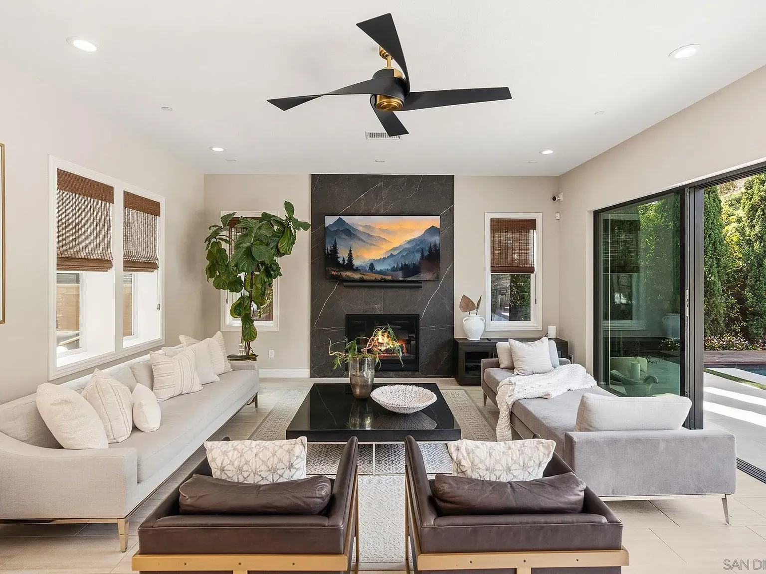 5 bed, 5.5 bath, 4440 sqft, $15,000 — Photo 4