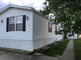 32910 Glenhurst, Lenox, MI
