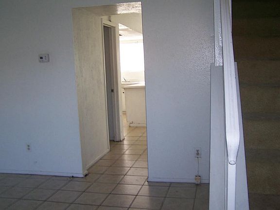 3rd image of 7085 Chasewood Dr