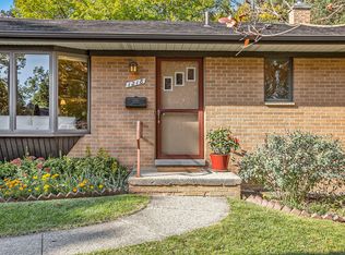 1218 Naples Ct, Ann Arbor, MI 48103