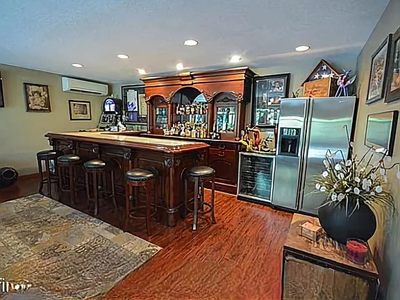 5th image of 175 6th Ln NE