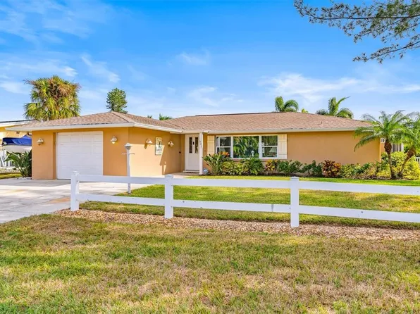 507 75th St, Holmes Beach, FL 34217
