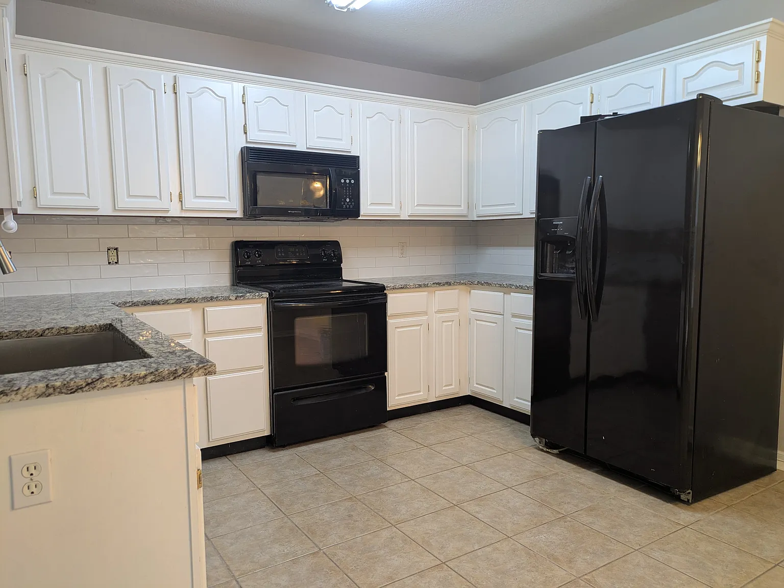 3 bed, 1537 sqft, $1,800 — Photo 3