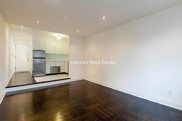 Rented by Mirador Real Estate | media 19