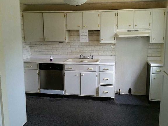 5th image of 1615 Moores Ct