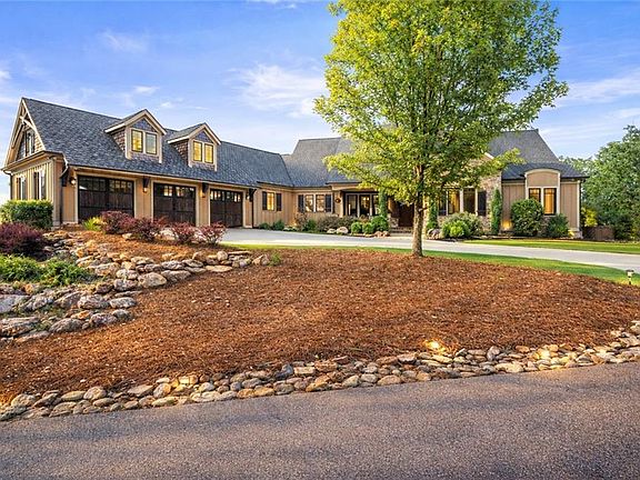 5th image of 49 Waterside Dr SE