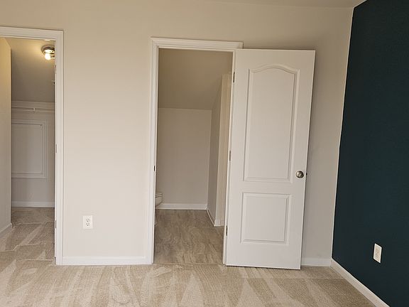 alternate view of 4th level bedroom with full bath