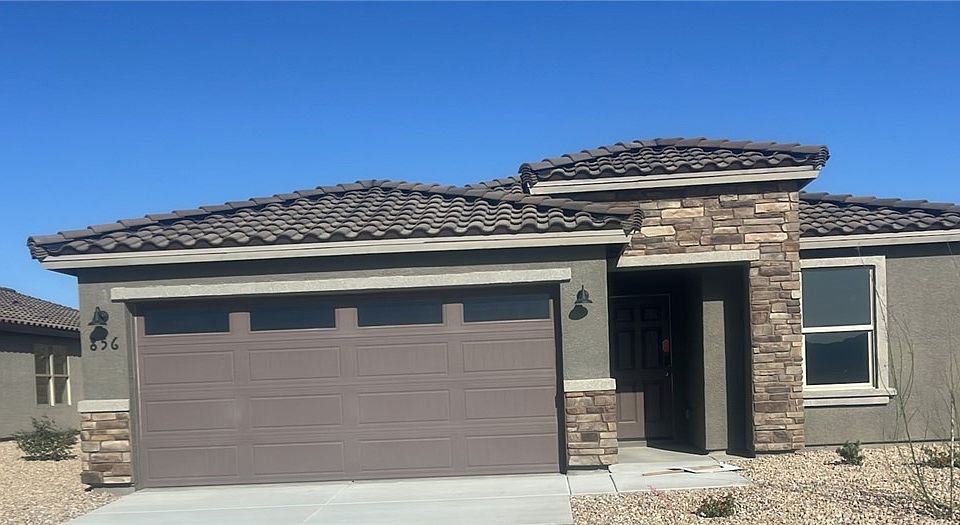 1st image of 856 Hoffman Drive