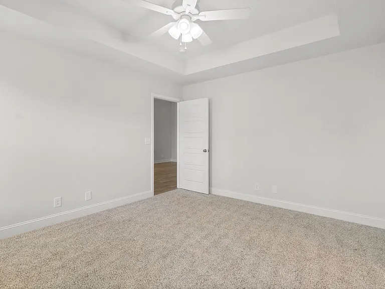 1402 Dan Brown Dr — Photo 29