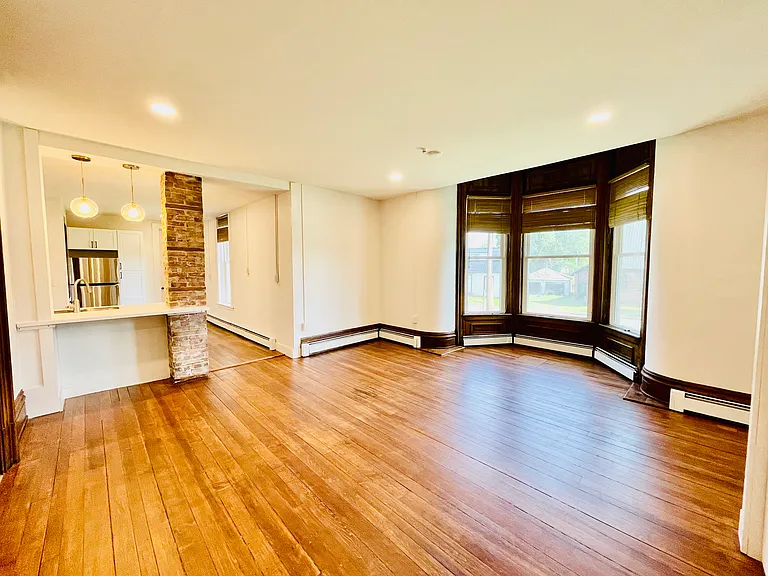 40 S Main St #1 — Photo 4