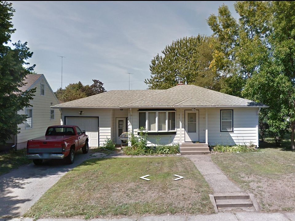 1st image of 115-19 3rd St N