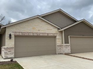 9749 Grosbeak Ln, Magnolia, TX 77354