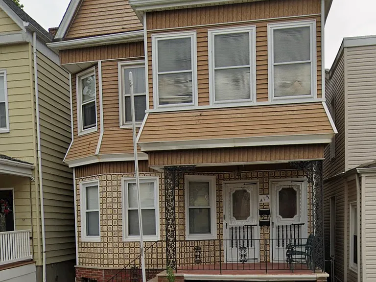 413 Davis Ave — Photo 8