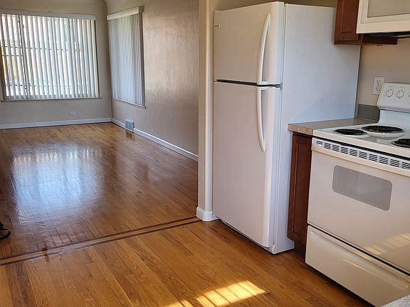 2nd image of 2115 N King St #2115