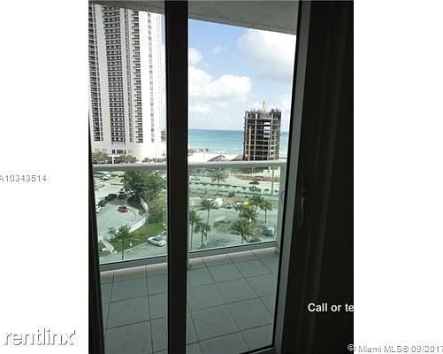 5th image of 100 Bayview Dr APT 909
