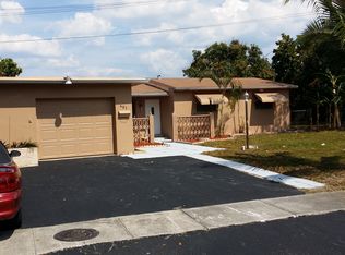 401 SW 64th Pkwy, Hollywood, FL 33023
