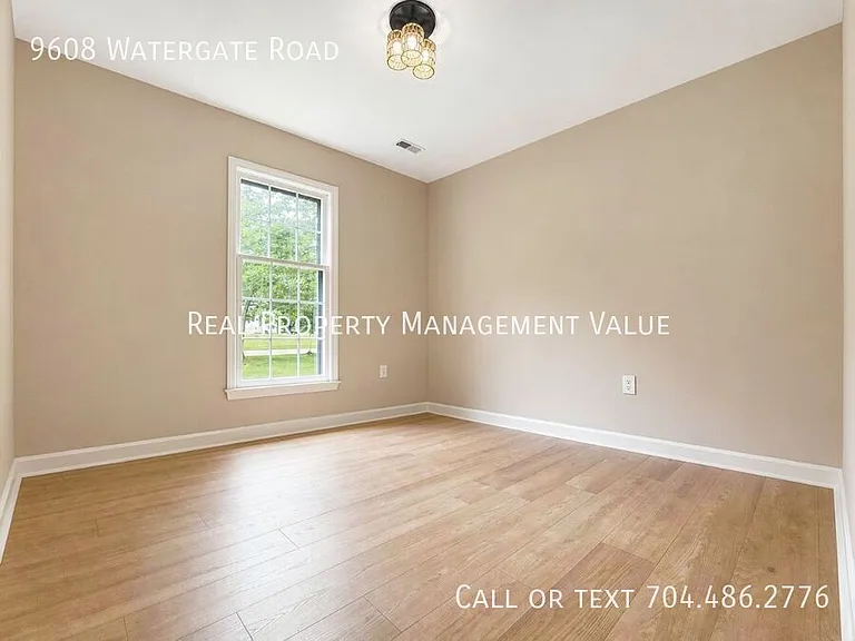 9608 Watergate Rd — Photo 7