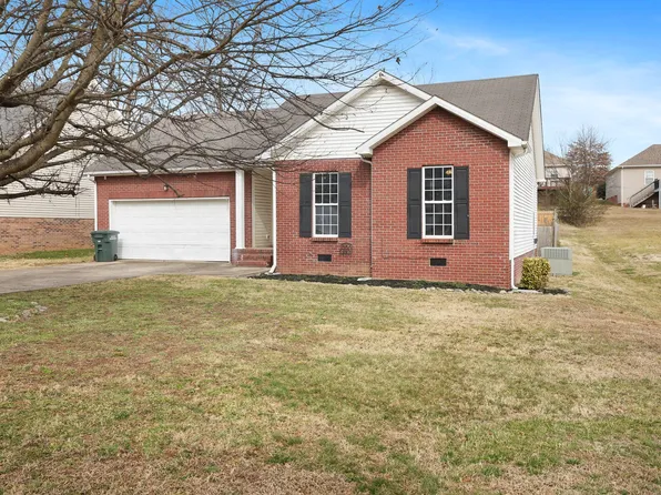 244 Green Hills Dr, Springfield, TN 37172