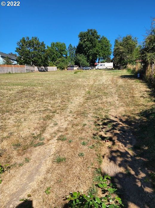 1st image of SE Shady Meadow Ct