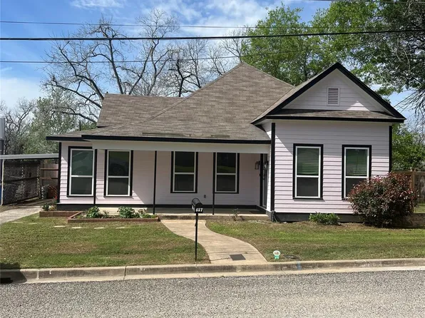 637 N Washington St, La Grange, TX 78945