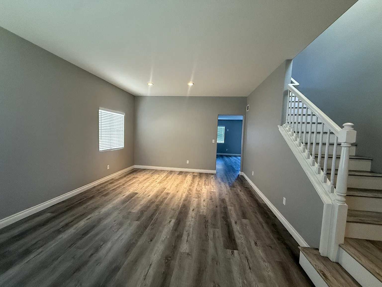 3 bed, 2.5 bath, 2386 sqft, $3,800 — Photo 2