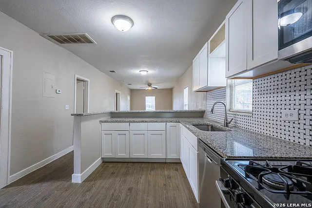 1731 Hays St — Photo 10