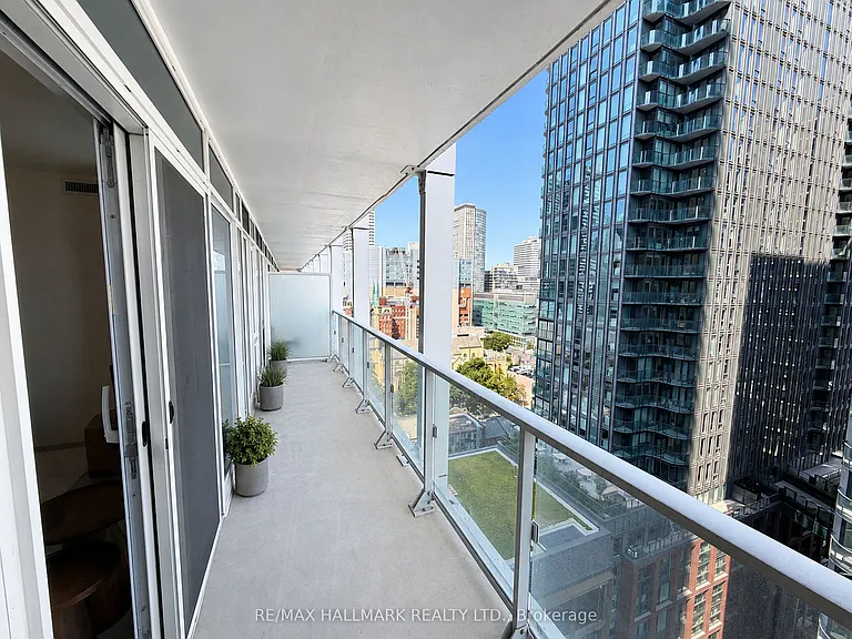88 Queen St E #1701 — Photo 17