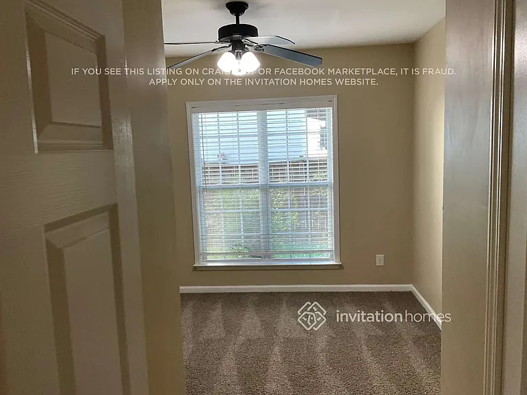 160 Edgewater Trl — Photo 12