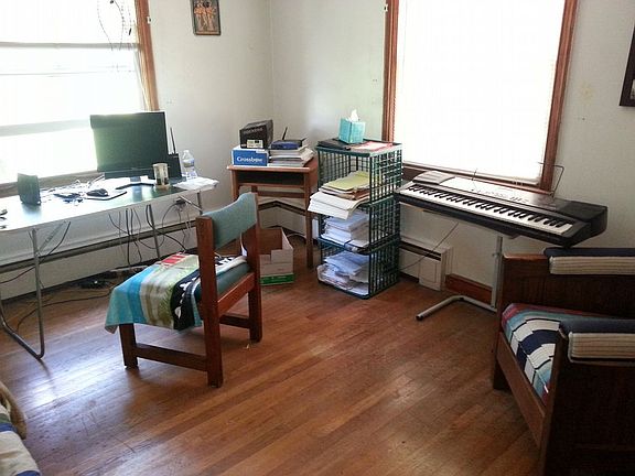 4th image of 284 E Grattan St