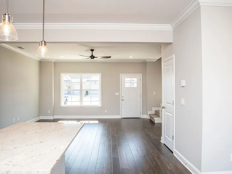 496 Bellingham Dr NE — Photo 5