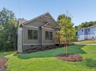 2782 Mango Cir NW, Atlanta, GA 30318