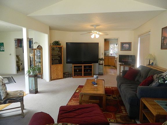Front room 