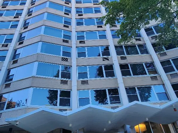 555 W Cornelia Ave APT 1301, Chicago, IL 60657