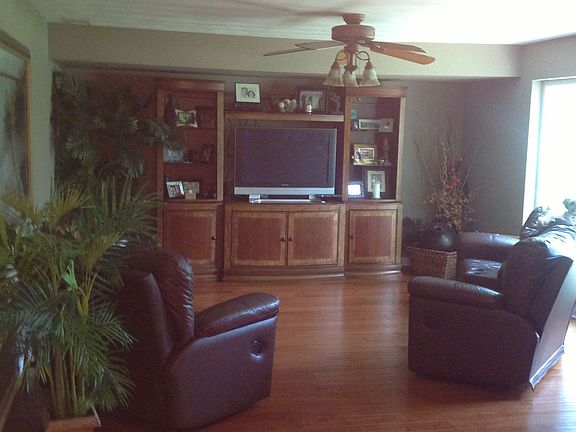 Front Living Room/Family Roo