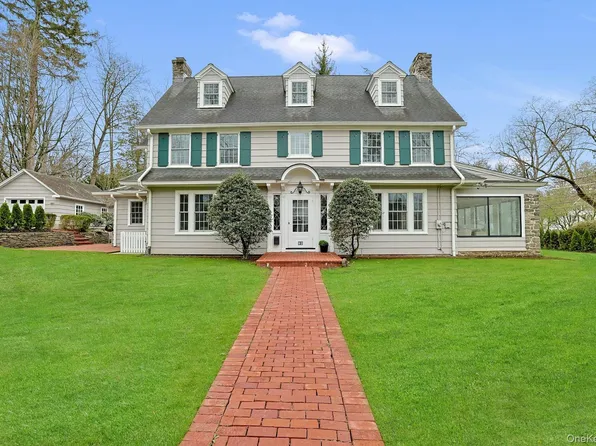 92 Walworth Avenue, Scarsdale, NY 10583