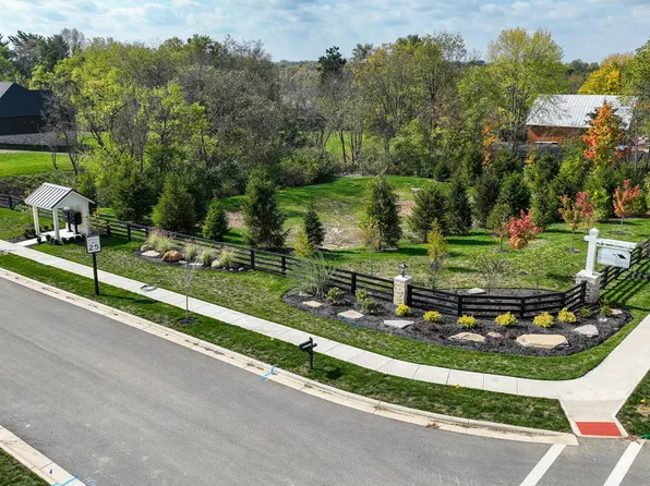 6532 Scioto Bluff Ct, Powell, OH 43065