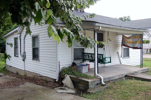1st image of 1212 Race St