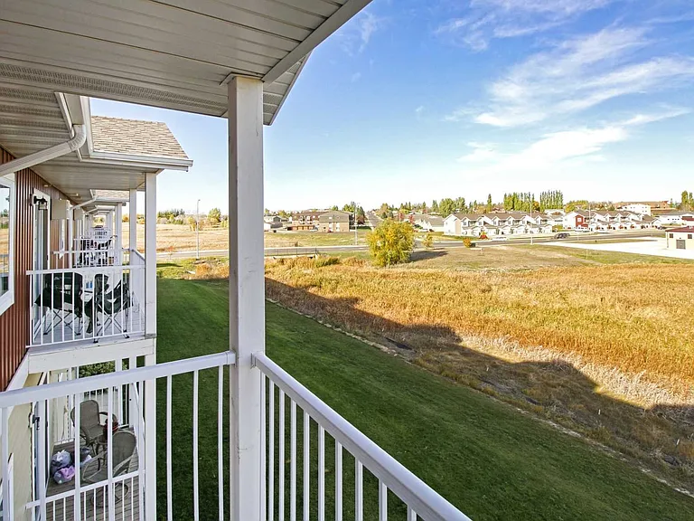 Jefferson Creek Apartments — Photo 19