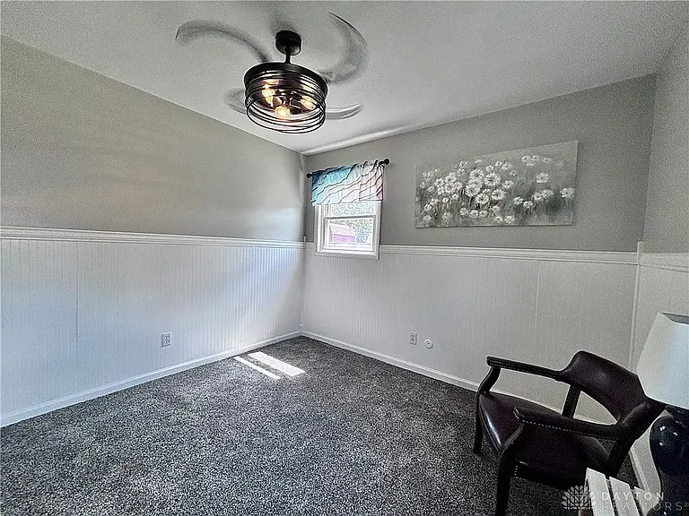 90 Brent Dr — Photo 26