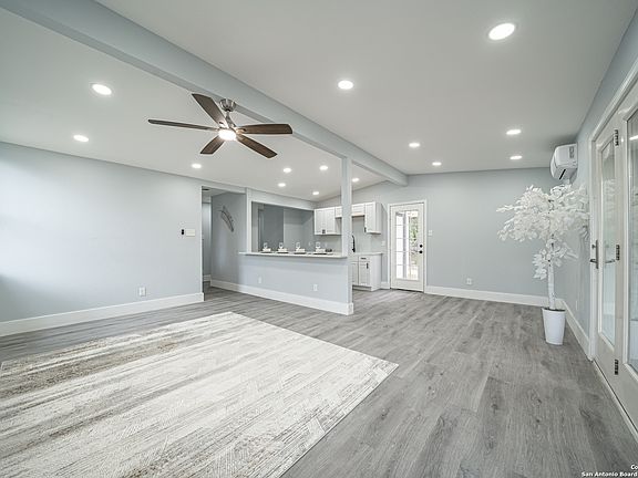 5th image of 4342 silver lake