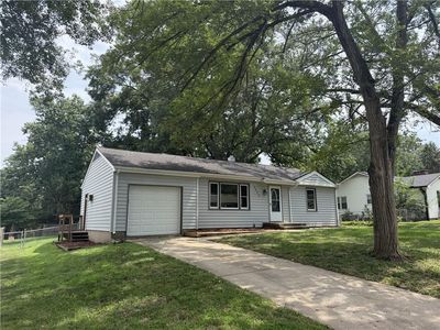 8829 N Holmes St, Kansas City, MO, 64155