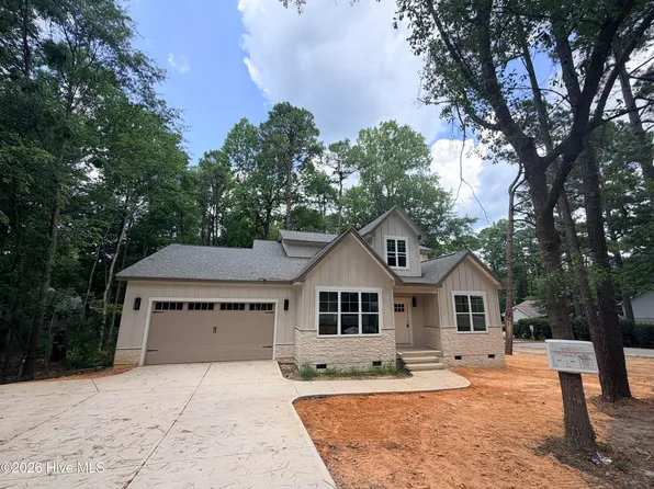 399 Spring Lake Drive, Pinehurst, NC 28374