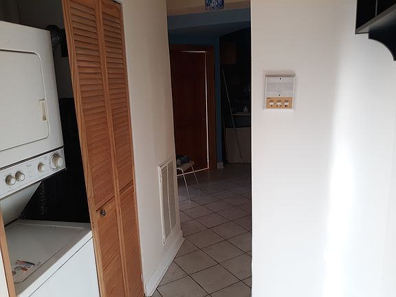 3rd image of 2600 N Sawyer Ave APT 1