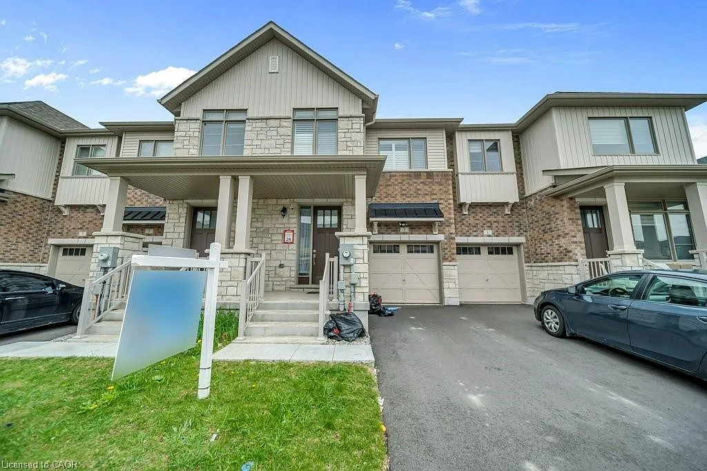 3 bed, 2.5 bath, 1566 sqft, $2,600 — Photo 3