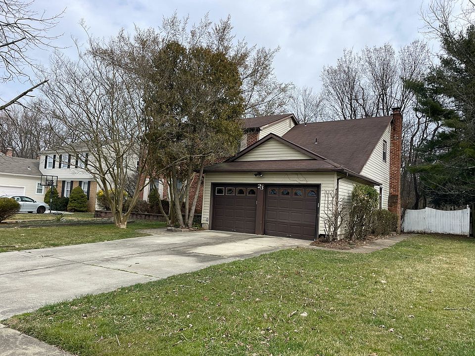 2nd image of 23 N Green Acre Dr