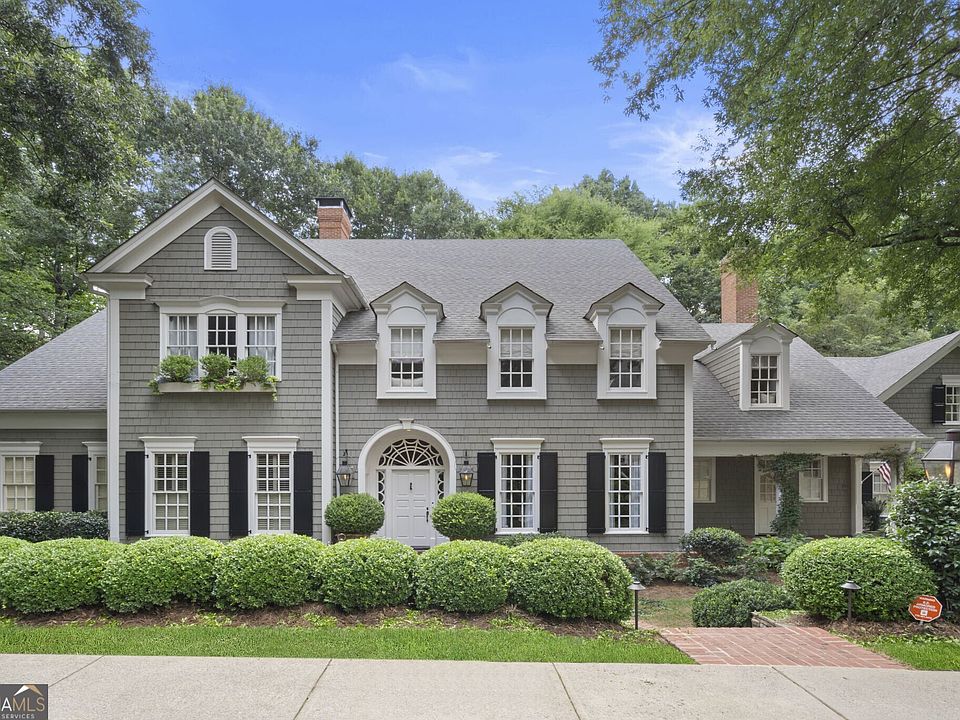 1st image of 15 Chatsworth Pl NW