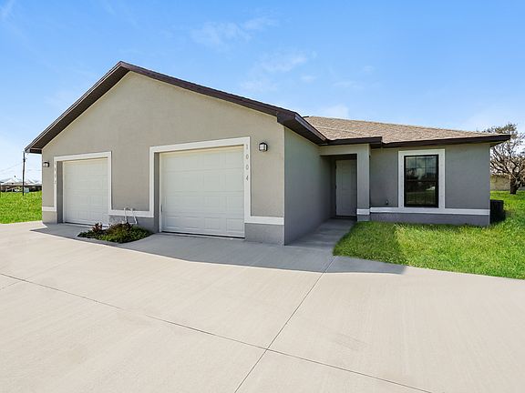 4th image of 1004 NE 8th Pl