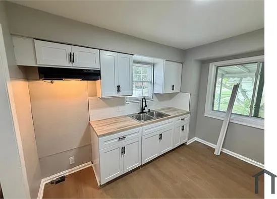 3 bed, 1000 sqft, $1,550 — Photo 3