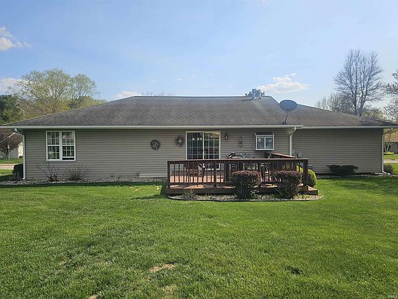 2nd image of 845 E Wildflower Dr