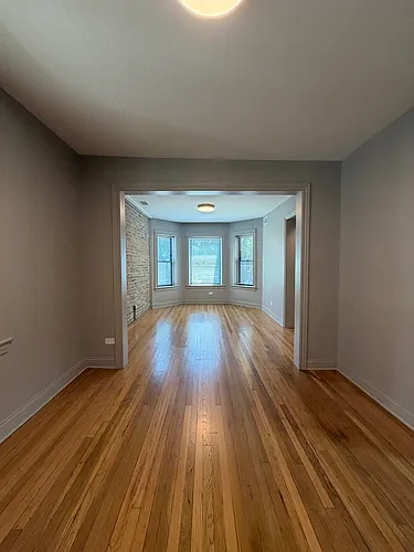 3530 W Dickens Ave #1 Photo 1